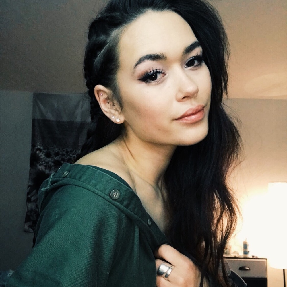 Meet your Posher, Lauren